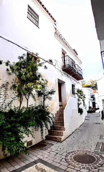 Posada Puente Romano Sedella ภายนอก รูปภาพ