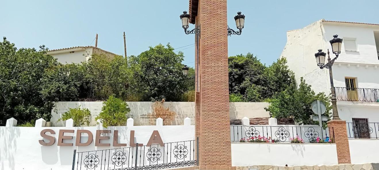 Posada Puente Romano Sedella ภายนอก รูปภาพ